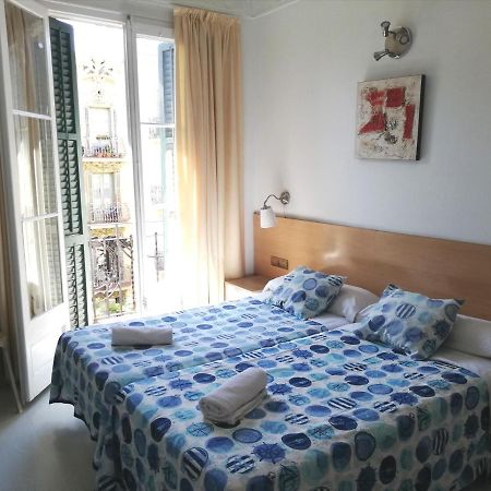 Hostal Felipe 2 Barselona Dış mekan fotoğraf