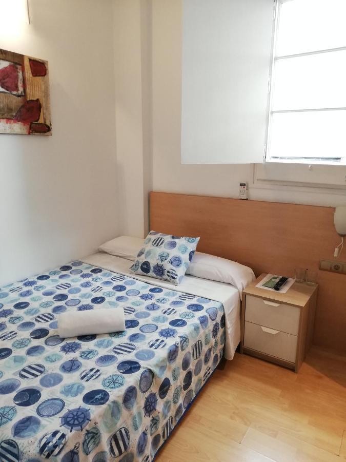 Hostal Felipe 2 Barselona Dış mekan fotoğraf